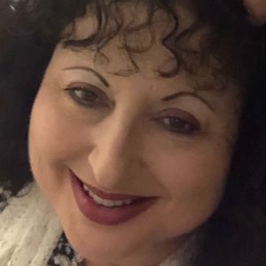 Meet your Posher, Deidre